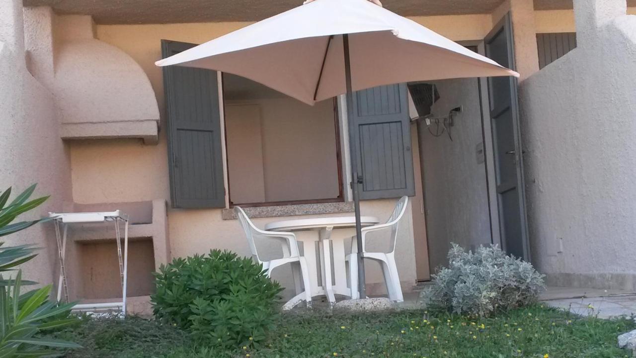 Residence Frontemare Санта Тереза Галура Екстериор снимка