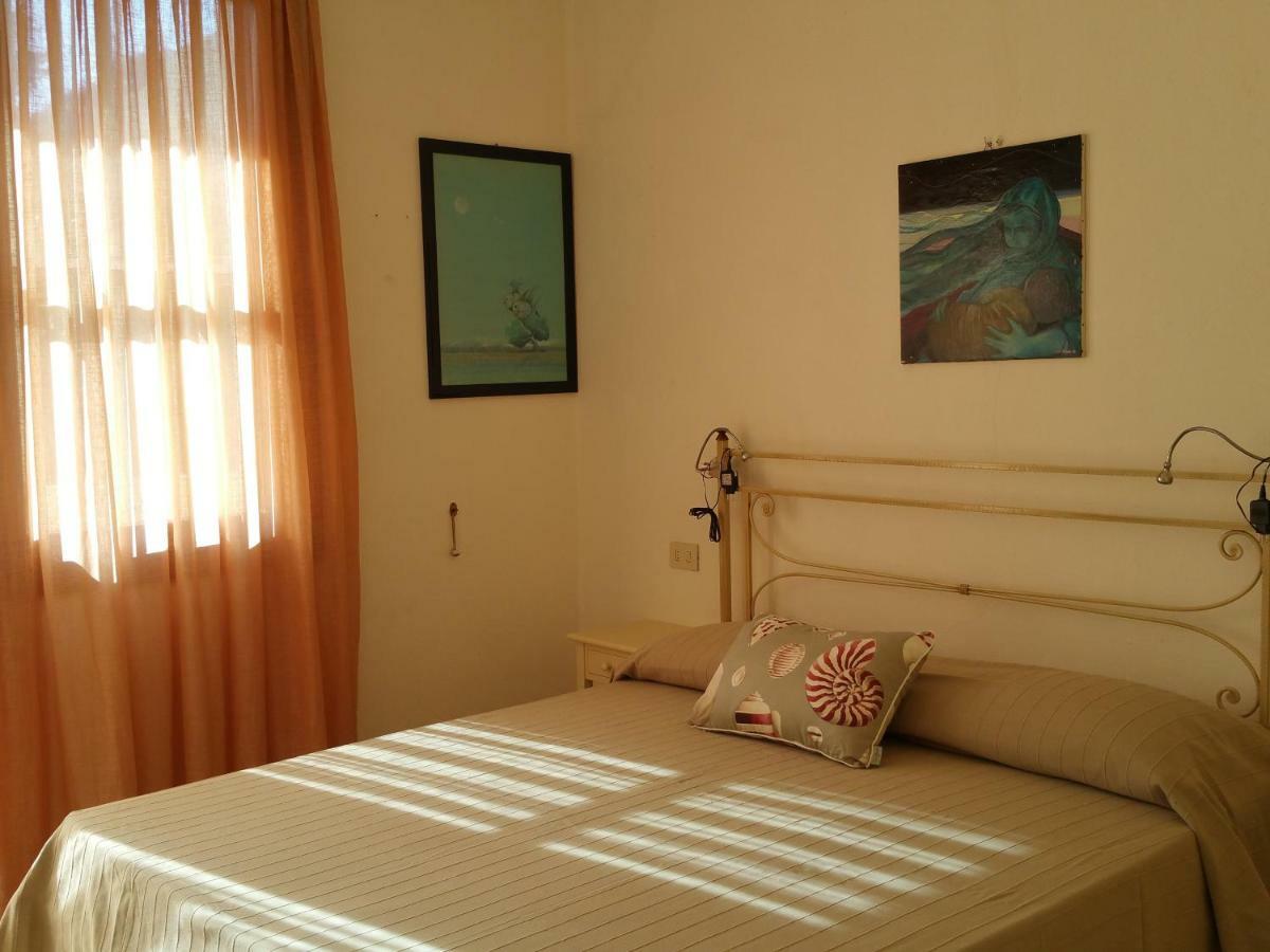 Residence Frontemare Санта Тереза Галура Екстериор снимка